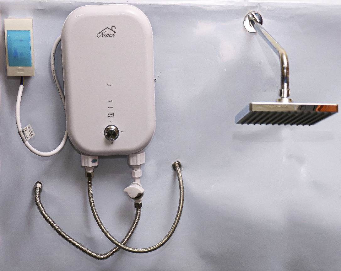 A014 Instant Electric Water Heater + Square Shower Head Nemsi Holdings